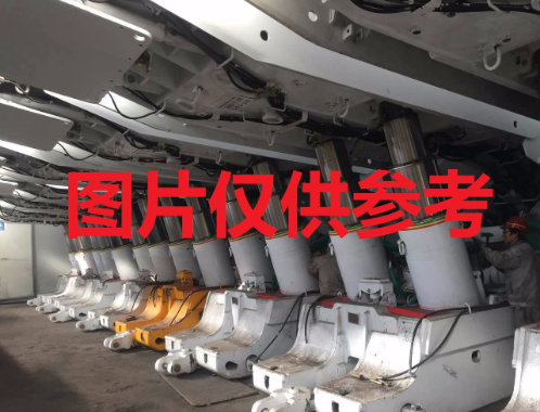 ZZ13000/24/50液压支架
