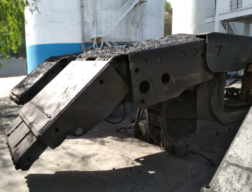 郑煤机ZF13000/22/35型液压支架