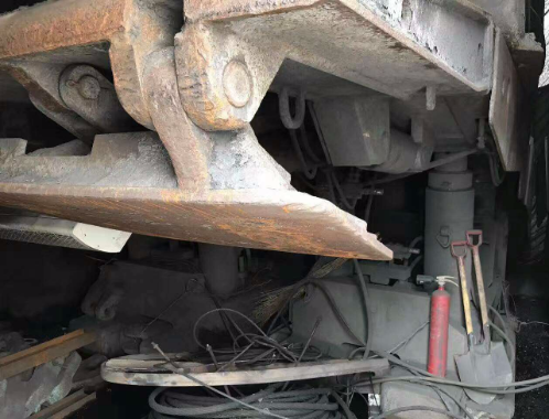 ZF8600/20/38液压支架